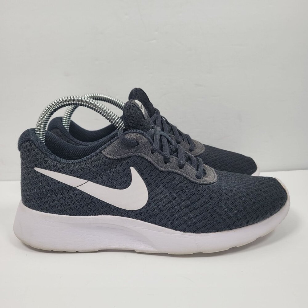 Nike Tanjun Women's Black Sneakers 812655-011 US Size 6